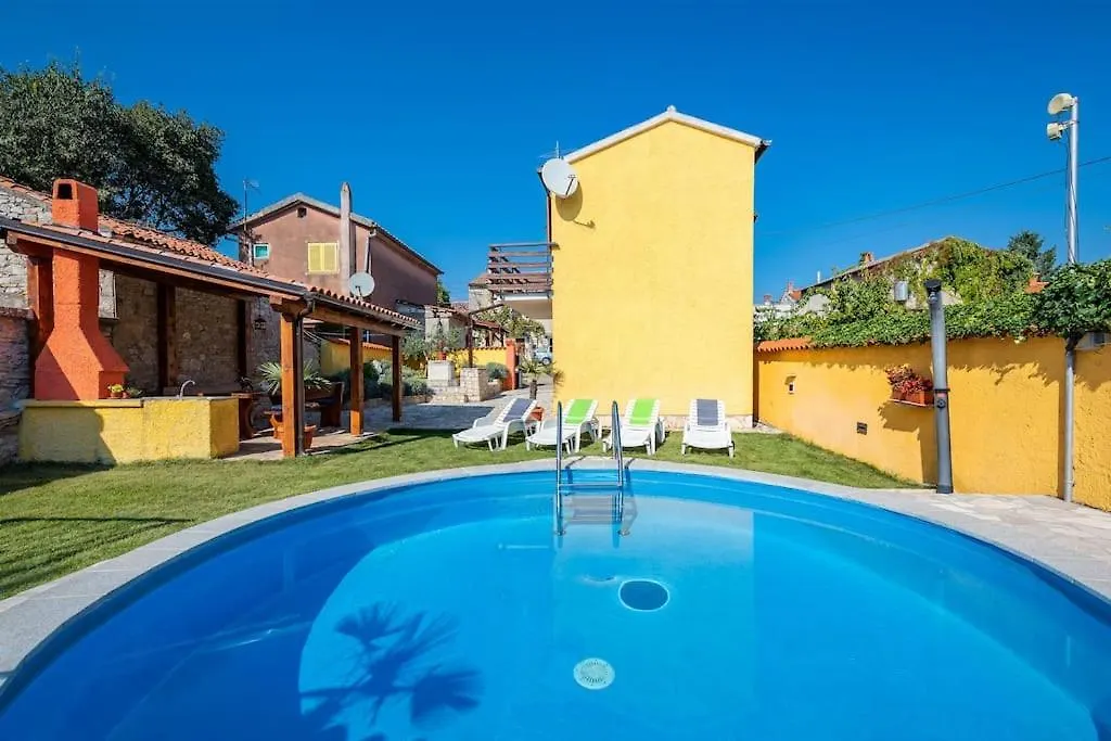 Villa Varesko By Istrialux Mali Vareški 0*,  Croácia