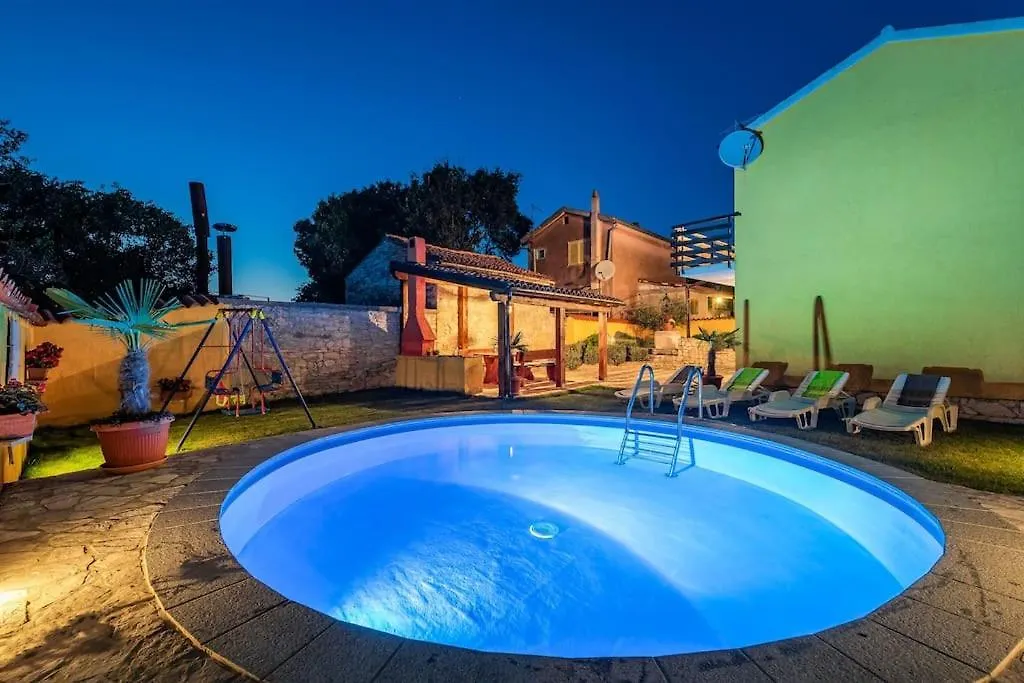 Villa Varesko By Istrialux Mali Vareški