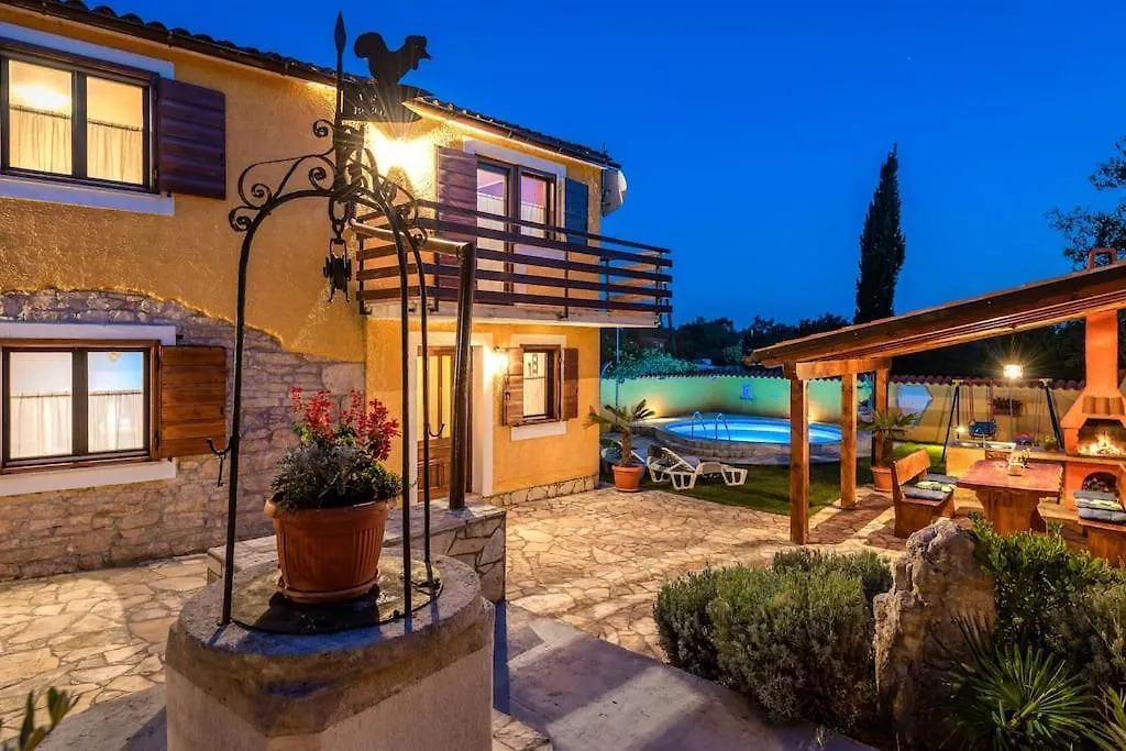 Villa Varesko By Istrialux Mali Vareski